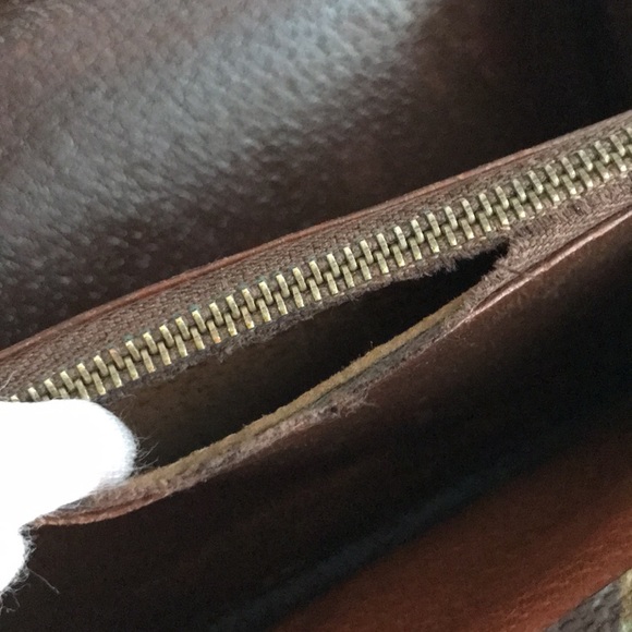 Louis Vuitton Vintage Sarah wallet Preloved - Picture 6 of 6